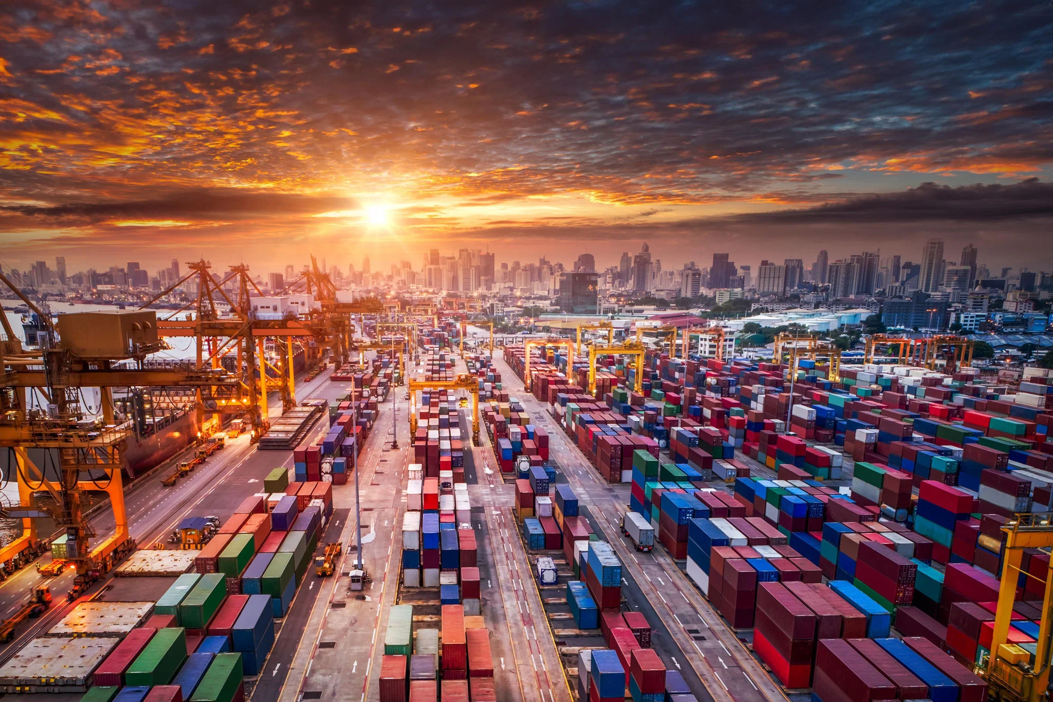 The Role and Benefits of Bonded Logistics Centers in Indonesia Amid Global Uncertainty