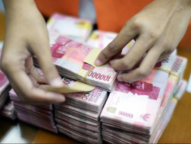 Rp 200 Trillion & Falling Loan Interest Rates: Time for Importers and Exporters to Act